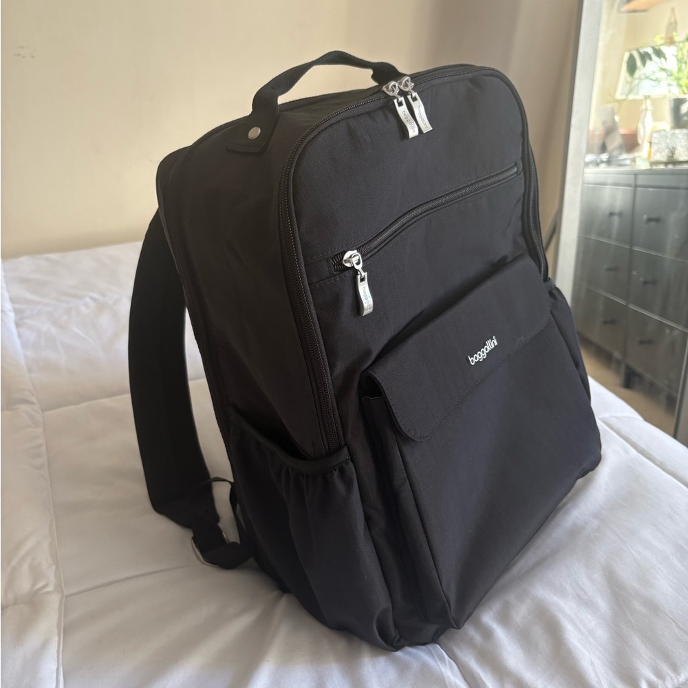 Baggallini Backpack - image 1
